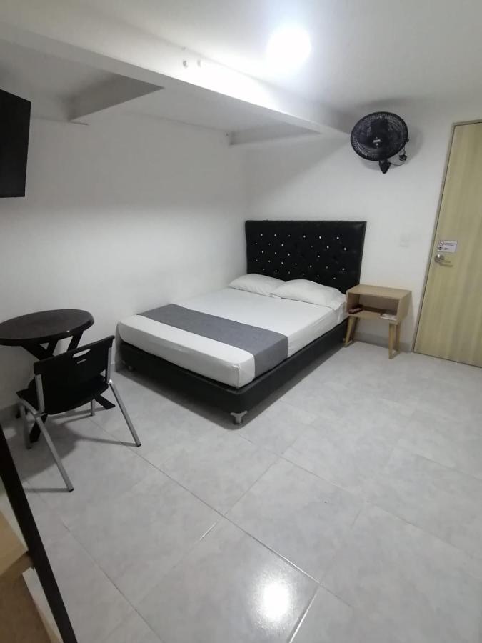 Hotel Urbano 70 Medellín Exterior foto